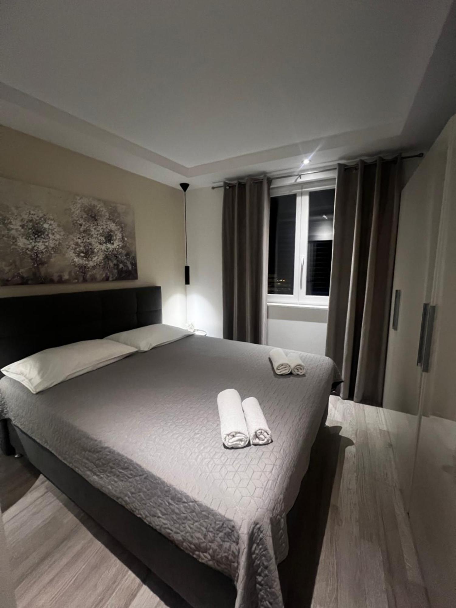 Apartmani Cvitanovic Baska Voda Bagian luar foto